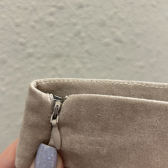 SAGE The Label Beige Faux Suede Front Pocket Mini Skirt Small SAMPLE PIECE - Picture 4 of 6